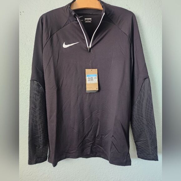Nike Black Performance Jacket with Quarter-Zip Design - Picture 1 of 10